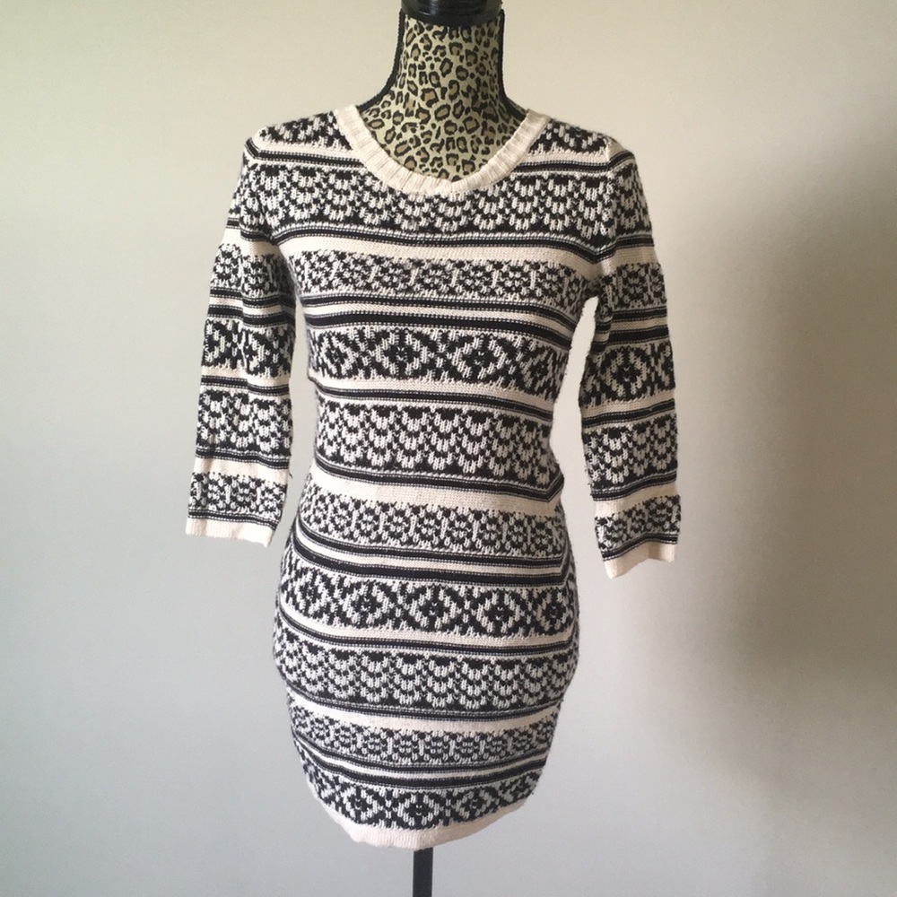3/4 length sleeve sweater dress